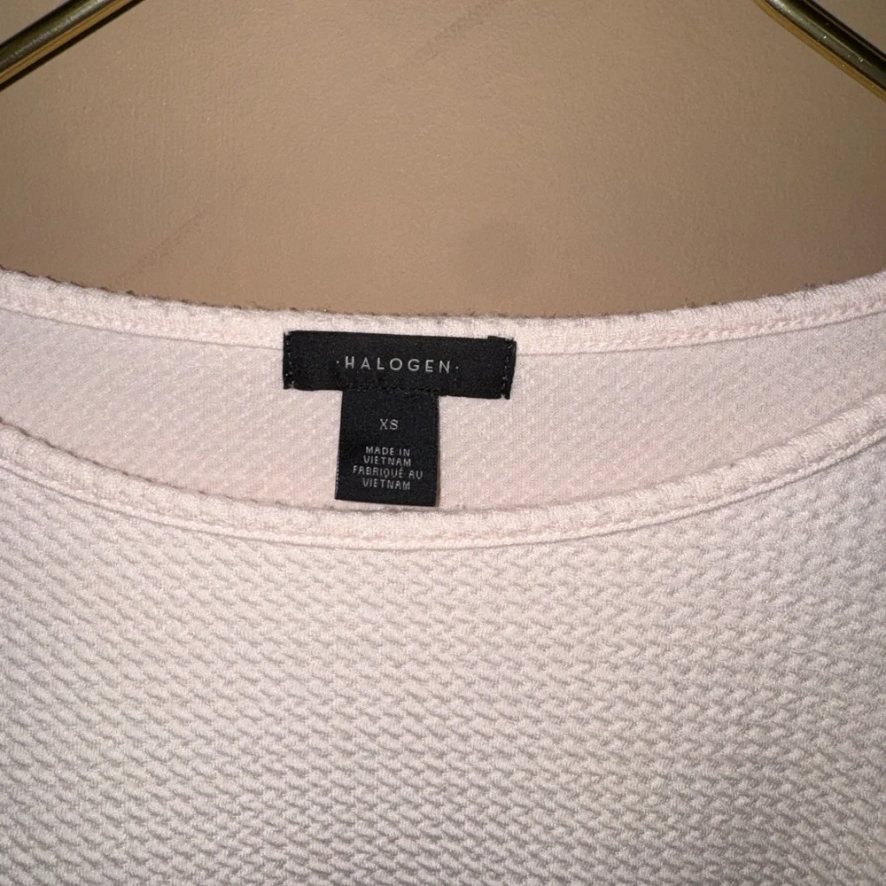 HALOGEN Pale Peach Pink Textured Long-Sleeve Top with Ruffle Cuffs - Picture 5 of 6